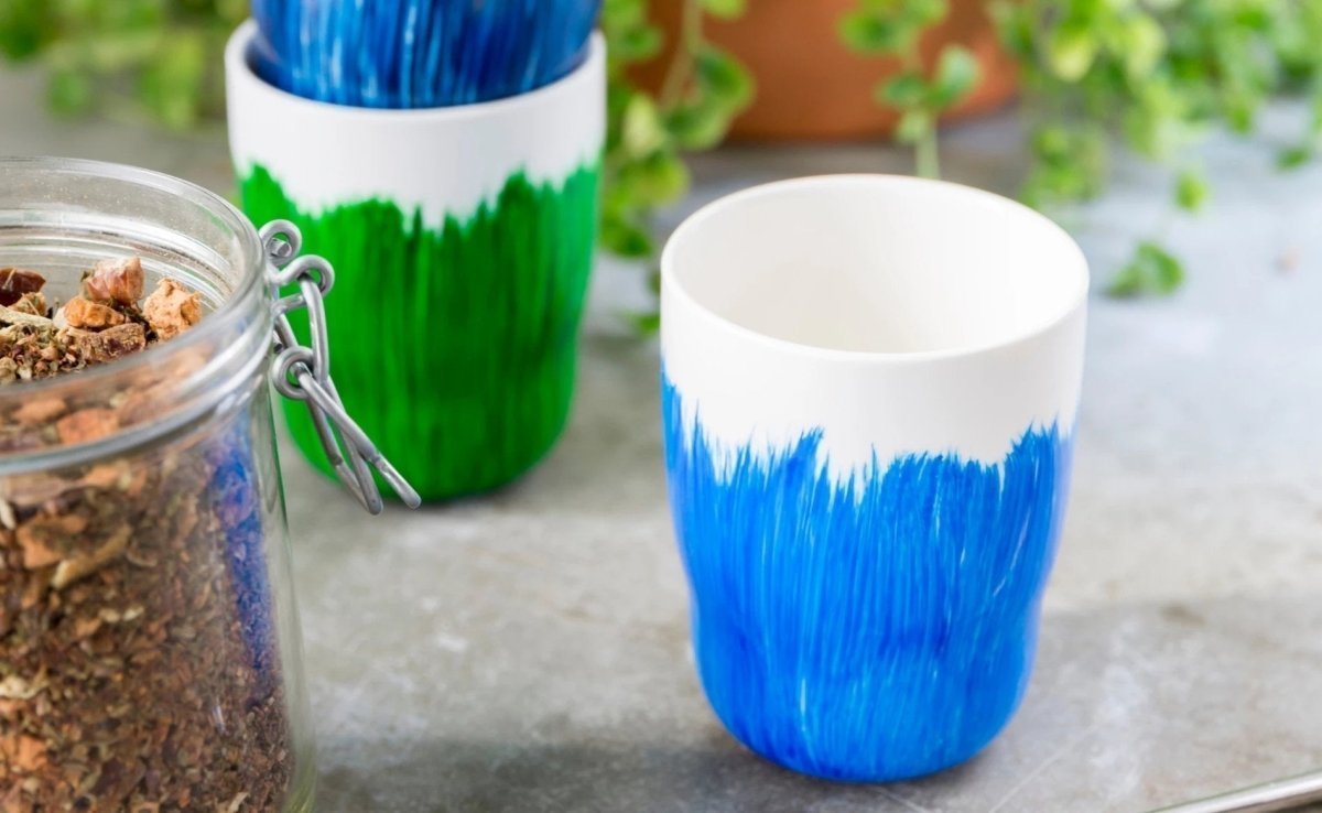 Decorating mugs - Royal Talens