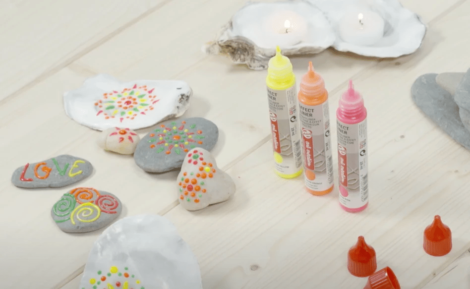 Decorating shells and stones - Royal Talens