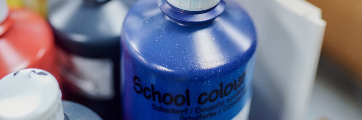 Poster paint