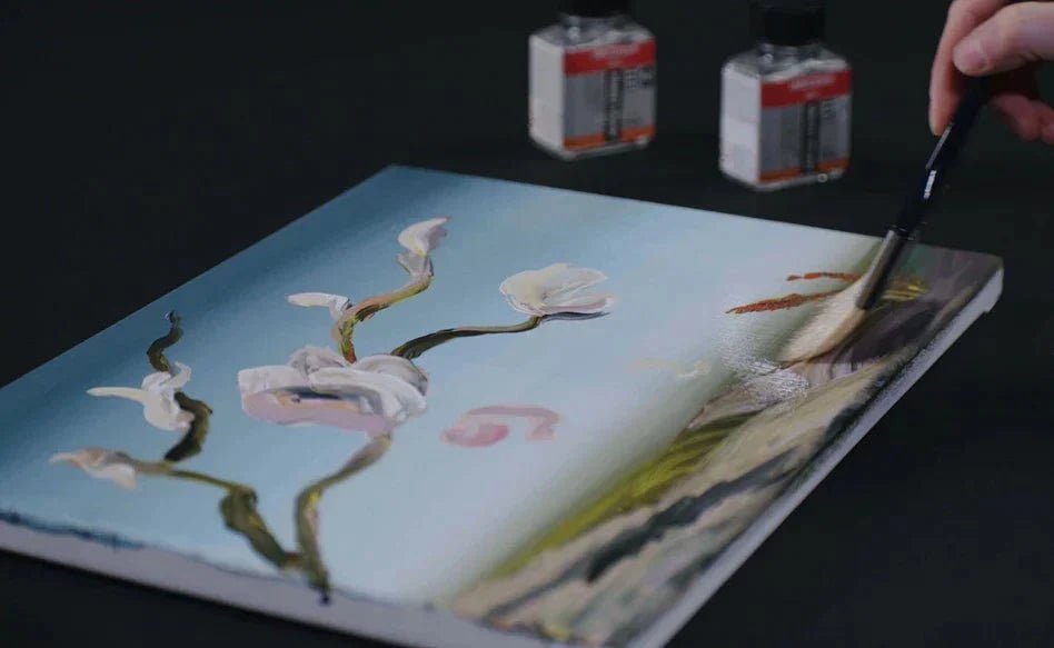 Why retouching varnish remains sticky and how to prevent it - Royal Talens